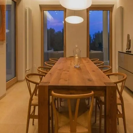 Castellana 4 Bedroms With Pool ヴィラ